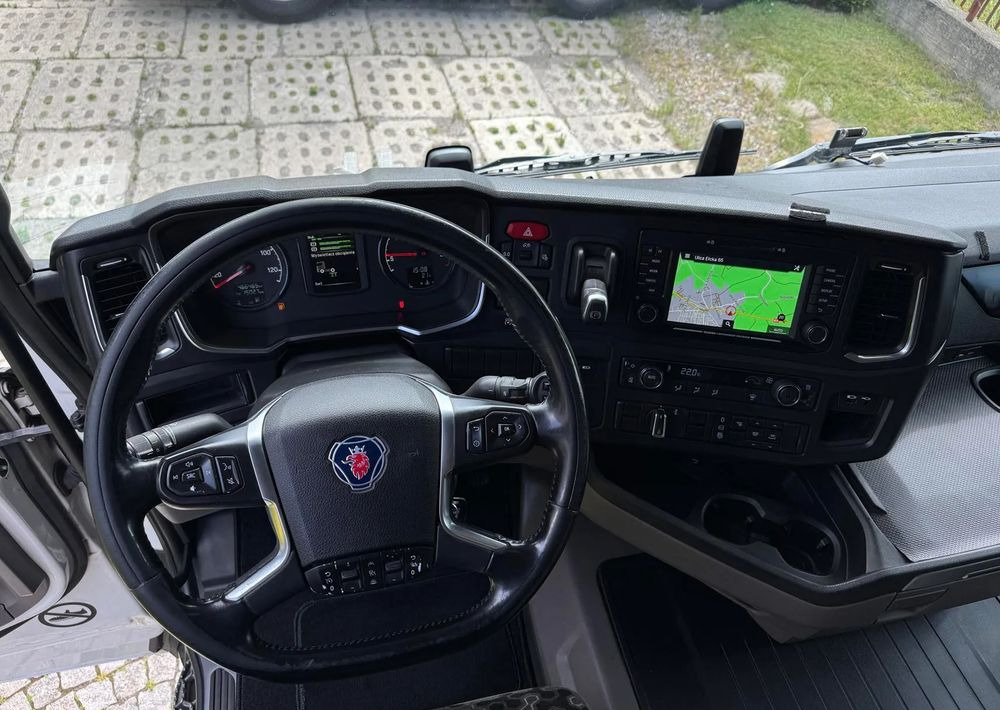 Scania R450 - Tractor unit: picture 5 Scania R450 - Tractor unit: picture 5