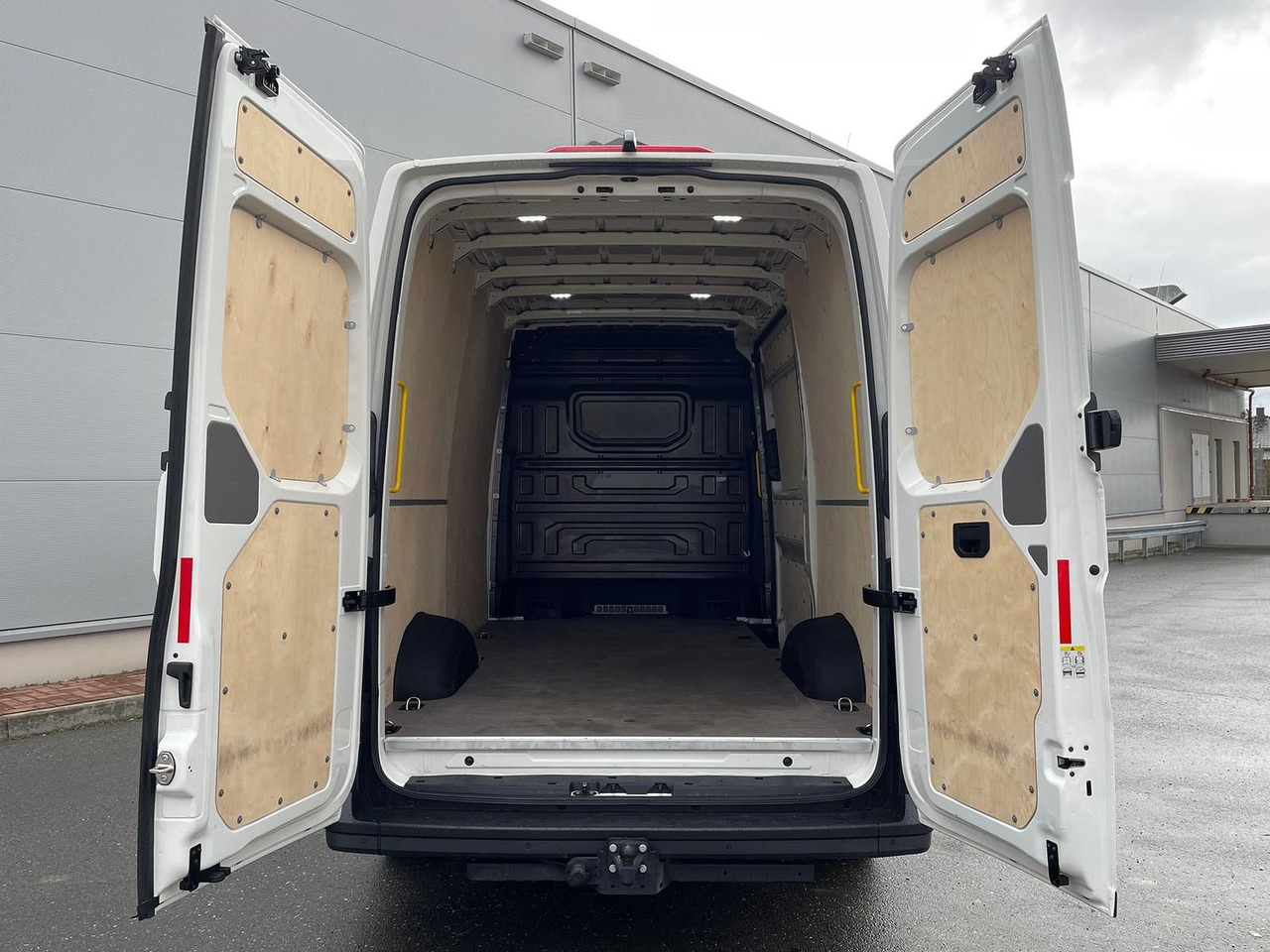 Panel van MAN TGE 3.180 L3H3 Kasten 4x4 STANDHZ DIFF AHK ACC: picture 27 Panel van MAN TGE 3.180 L3H3 Kasten 4x4 STANDHZ DIFF AHK ACC: picture 27