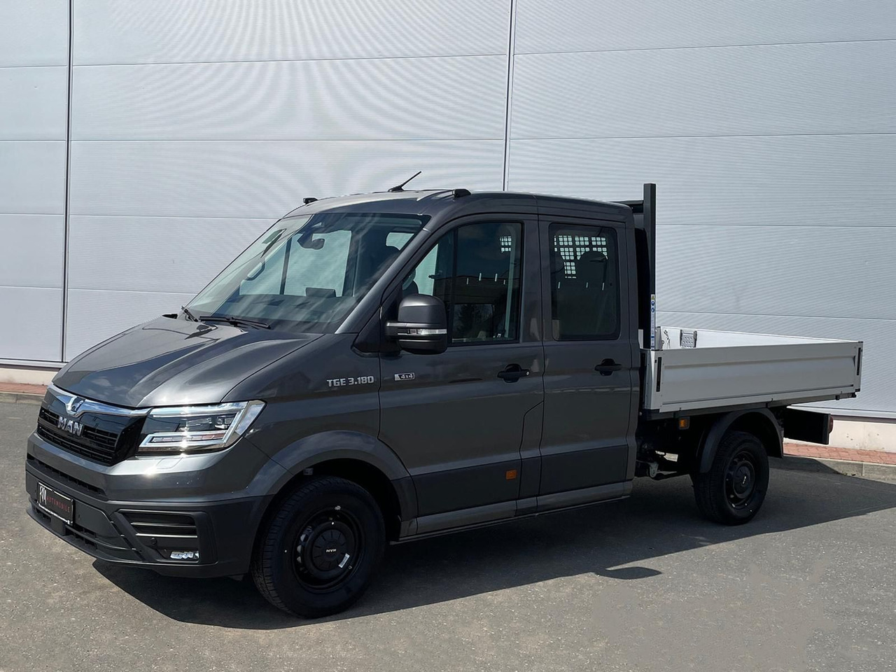 MAN TGE 3.180 Pritsche DOKA MR 4x4 ACC LED DIFF-SPER - Flatbed van, Combi van: picture 1 MAN TGE 3.180 Pritsche DOKA MR 4x4 ACC LED DIFF-SPER - Flatbed van, Combi van: picture 1