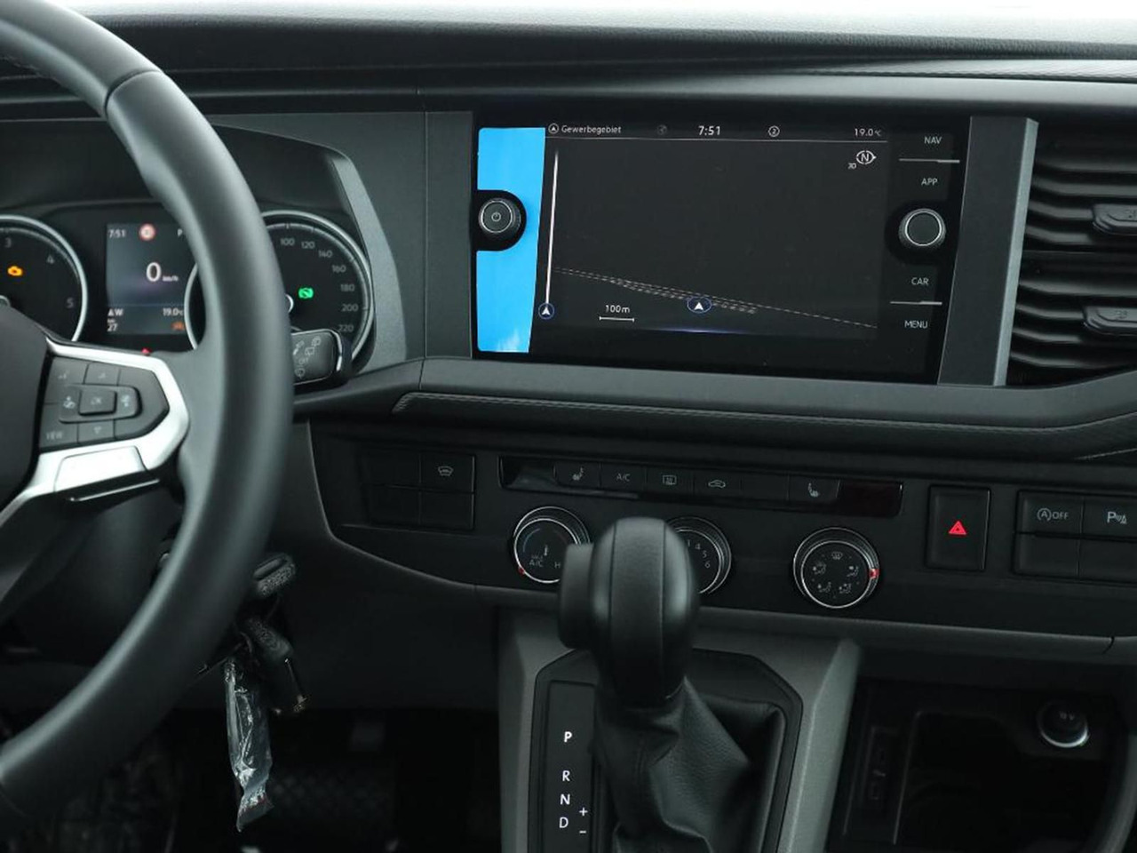 Volkswagen T6.1 Transporter Kombi KR Autom. LED TEMP SITZHZ - Minibus, Passenger van: picture 5 Volkswagen T6.1 Transporter Kombi KR Autom. LED TEMP SITZHZ - Minibus, Passenger van: picture 5