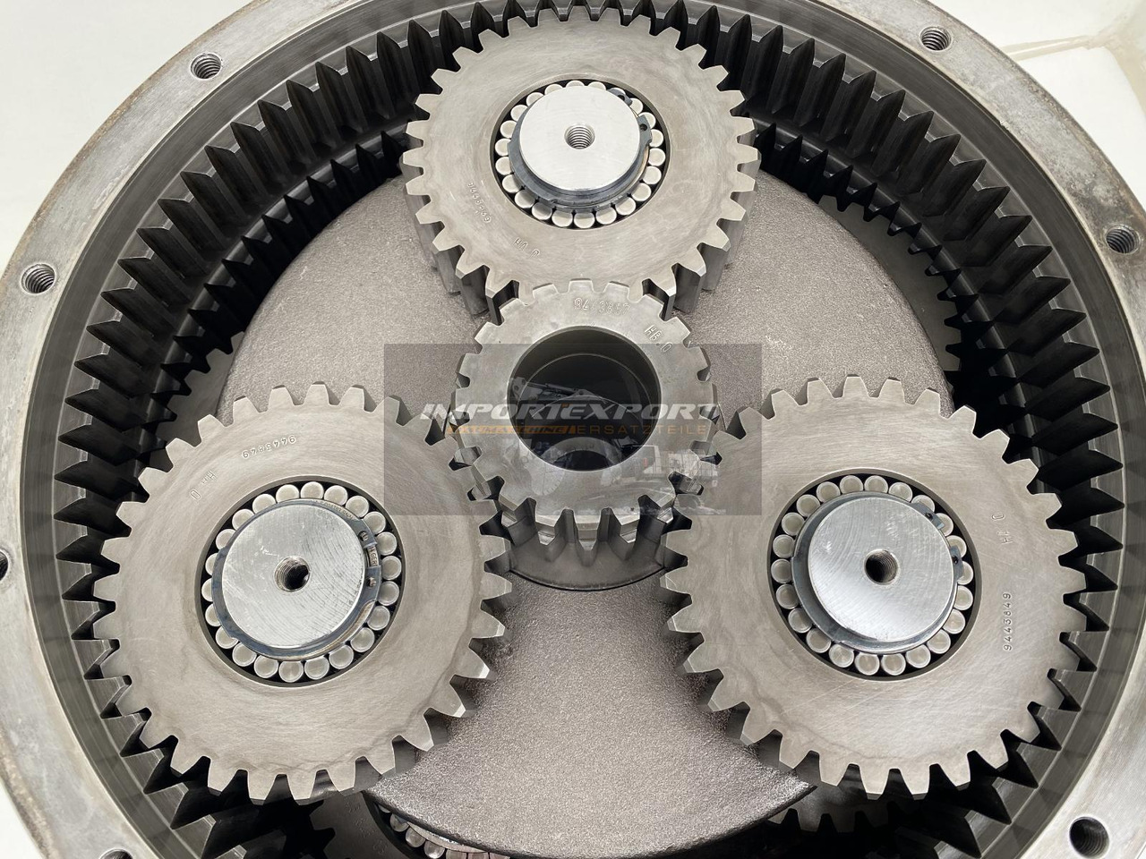 Final drive for Crawler excavator Liebherr Fahrantrieb Typ:FAT450P004, ID-Nr.9443840 - ID-Nr.944384003. LH60C, LH60CP, LH60EC, LH80C, LH80EC, ER944C, LOS944, LOS954, R944B, R944C, R954B, R954C. #794#: picture 13 Final drive for Crawler excavator Liebherr Fahrantrieb Typ:FAT450P004, ID-Nr.9443840 - ID-Nr.944384003. LH60C, LH60CP, LH60EC, LH80C, LH80EC, ER944C, LOS944, LOS954, R944B, R944C, R954B, R954C. #794#: picture 13