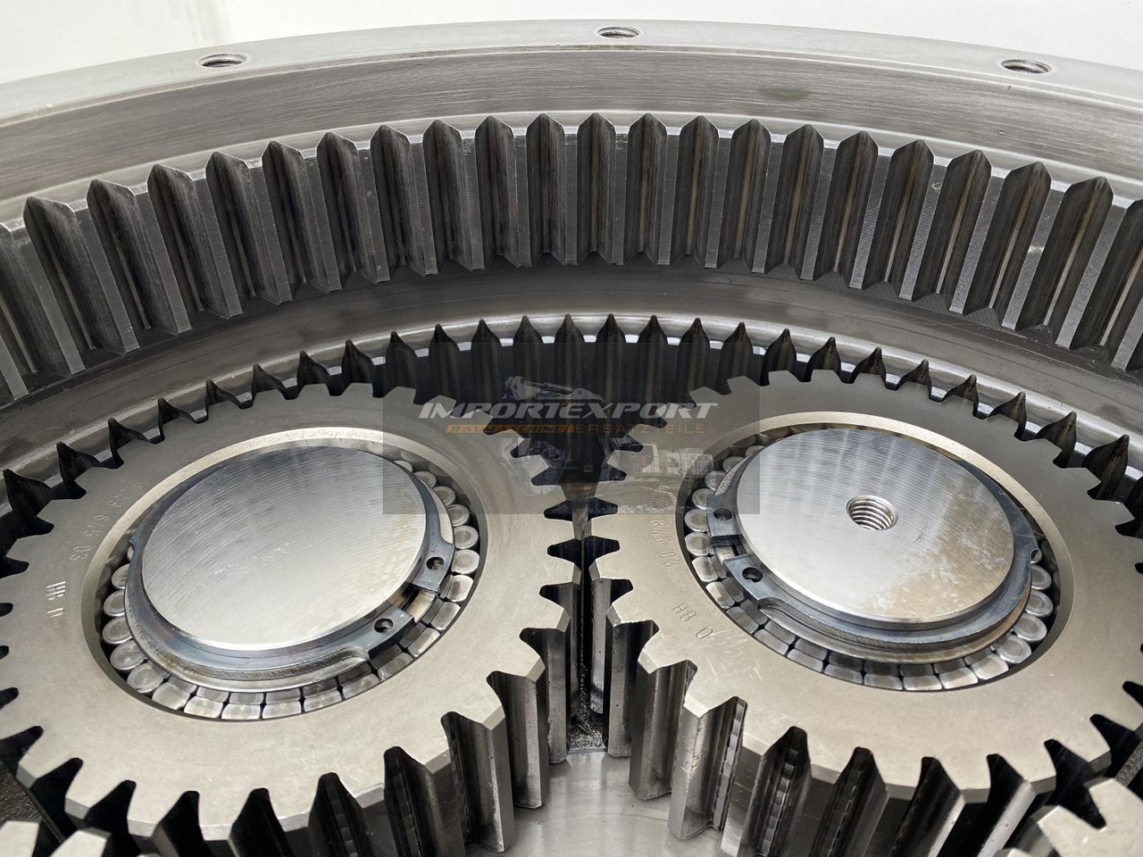 Final drive for Crawler excavator Liebherr Fahrantrieb Typ:FAT450P004, ID-Nr.9443840 - ID-Nr.944384003. LH60C, LH60CP, LH60EC, LH80C, LH80EC, ER944C, LOS944, LOS954, R944B, R944C, R954B, R954C. #794#: picture 17 Final drive for Crawler excavator Liebherr Fahrantrieb Typ:FAT450P004, ID-Nr.9443840 - ID-Nr.944384003. LH60C, LH60CP, LH60EC, LH80C, LH80EC, ER944C, LOS944, LOS954, R944B, R944C, R954B, R954C. #794#: picture 17