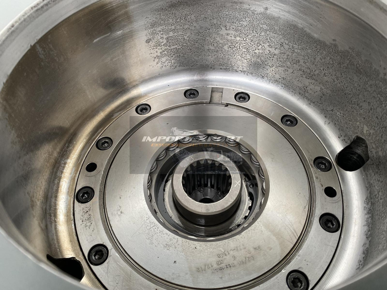 Final drive for Crawler excavator Liebherr Fahrantrieb Typ:FAT450P004, ID-Nr.9443840 - ID-Nr.944384003. LH60C, LH60CP, LH60EC, LH80C, LH80EC, ER944C, LOS944, LOS954, R944B, R944C, R954B, R954C. #794#: picture 11 Final drive for Crawler excavator Liebherr Fahrantrieb Typ:FAT450P004, ID-Nr.9443840 - ID-Nr.944384003. LH60C, LH60CP, LH60EC, LH80C, LH80EC, ER944C, LOS944, LOS954, R944B, R944C, R954B, R954C. #794#: picture 11