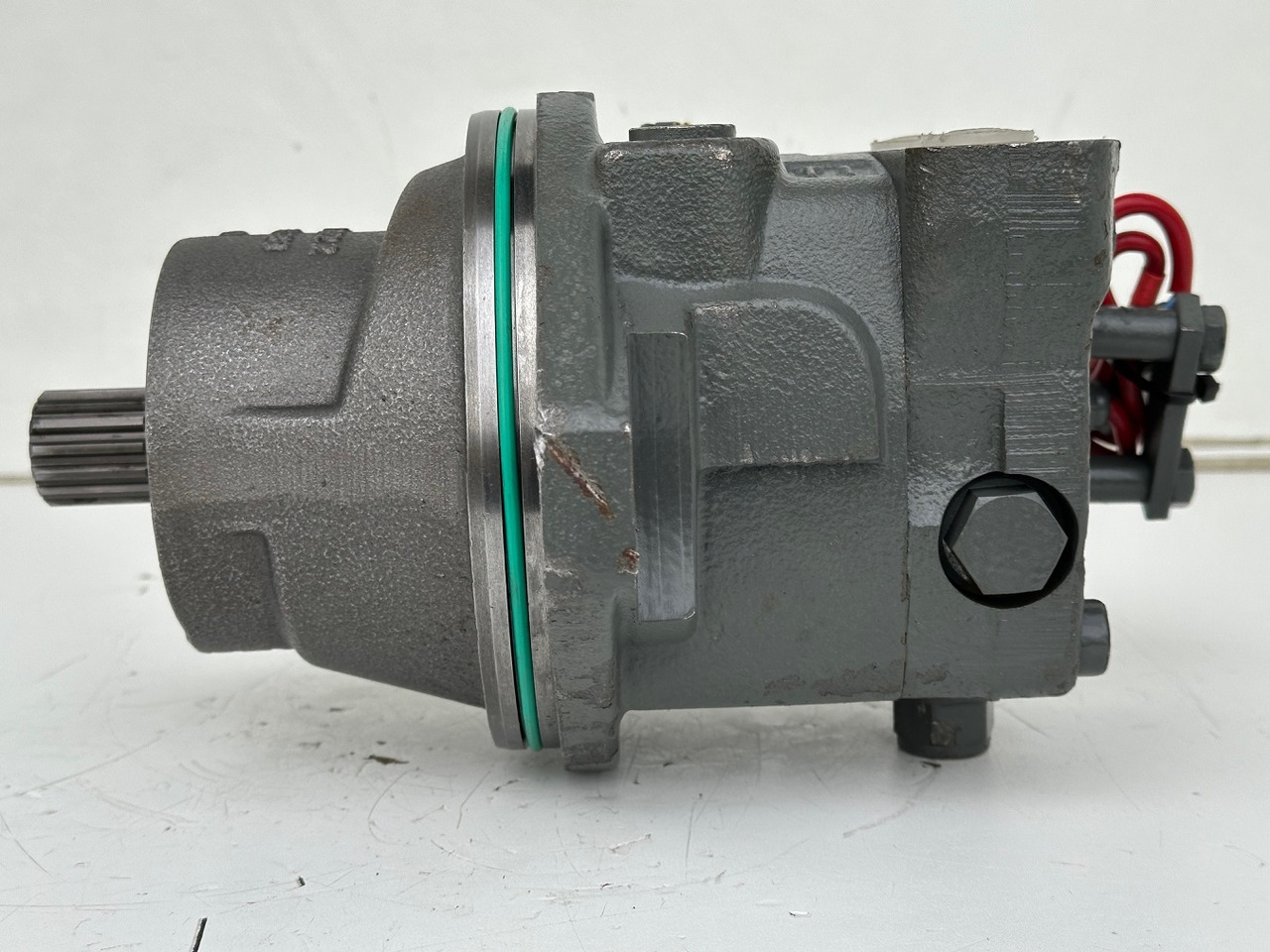 Liebherr Hydraulikeinbaumotor FMF045, ID-Nr.10132702. A924, LH30C, LH30M, LH35M, LH35MT, LH40C, LH40CP, LH40M, LH40MP, LH50CHR, LH50M, LH50MHR, LH50MT. #23.12.01058# - Hydraulic motor for Construction machinery: picture 5 Liebherr Hydraulikeinbaumotor FMF045, ID-Nr.10132702. A924, LH30C, LH30M, LH35M, LH35MT, LH40C, LH40CP, LH40M, LH40MP, LH50CHR, LH50M, LH50MHR, LH50MT. #23.12.01058# - Hydraulic motor for Construction machinery: picture 5