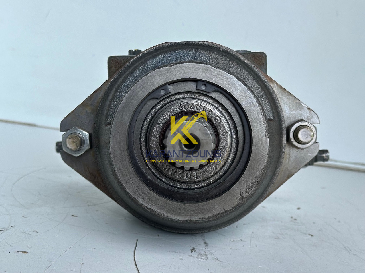 Liebherr Hydraulikeinbaumotor Typ:FMF058, ID-Nr.10122576 - ID-Nr.10145827 - ID-Nr.11371069. LOS1906, P924 COMP , R906, R906 PROTO, R916, R922, R924, R924 COMP, R926 COMP, R926 K LC. #39780# - Hydraulic motor for Excavator: picture 5 Liebherr Hydraulikeinbaumotor Typ:FMF058, ID-Nr.10122576 - ID-Nr.10145827 - ID-Nr.11371069. LOS1906, P924 COMP , R906, R906 PROTO, R916, R922, R924, R924 COMP, R926 COMP, R926 K LC. #39780# - Hydraulic motor for Excavator: picture 5