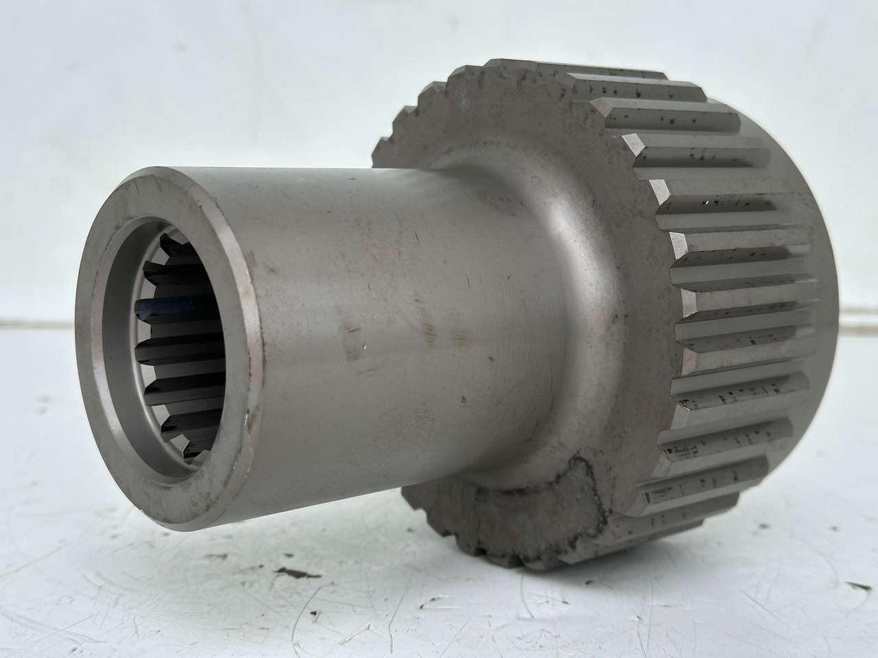 Liebherr Lamellenträger ID-Nr.90218052. FAT500F522, FAT500F528, FAT500F529, FAT500F559. PR73605, PR7363, PR7364. #90218052.03# - Gearbox for Construction machinery: picture 5 Liebherr Lamellenträger ID-Nr.90218052. FAT500F522, FAT500F528, FAT500F529, FAT500F559. PR73605, PR7363, PR7364. #90218052.03# - Gearbox for Construction machinery: picture 5