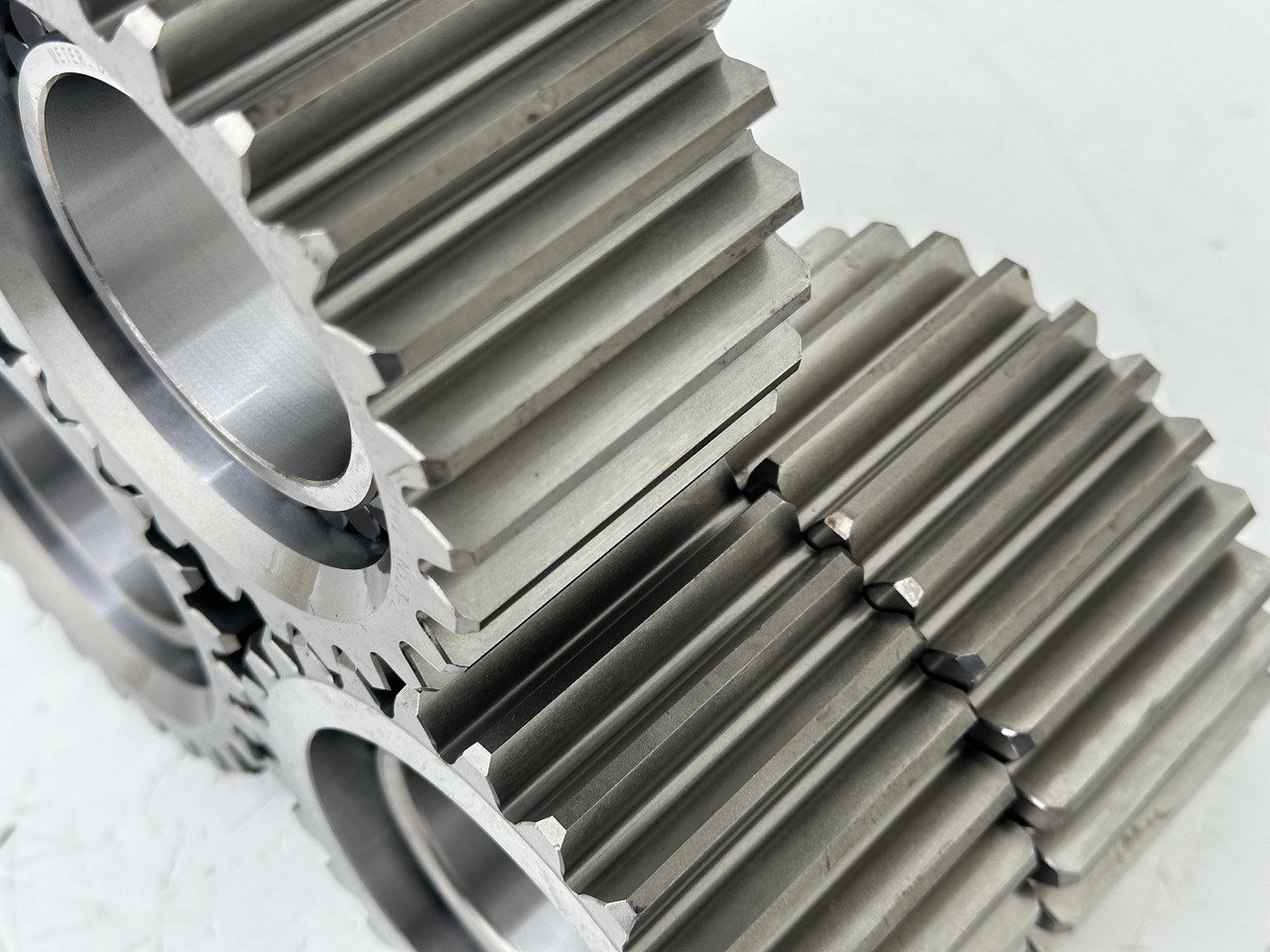 Liebherr Planetenrad ID-Nr.90024935. FAT400P112 - FAT400P130 - FAT400P139. R926, R928, R930, R934, R936, R938, R940, R944, R946, R950 T. #90024935.20.01# - Final drive for Construction machinery: picture 3 Liebherr Planetenrad ID-Nr.90024935. FAT400P112 - FAT400P130 - FAT400P139. R926, R928, R930, R934, R936, R938, R940, R944, R946, R950 T. #90024935.20.01# - Final drive for Construction machinery: picture 3