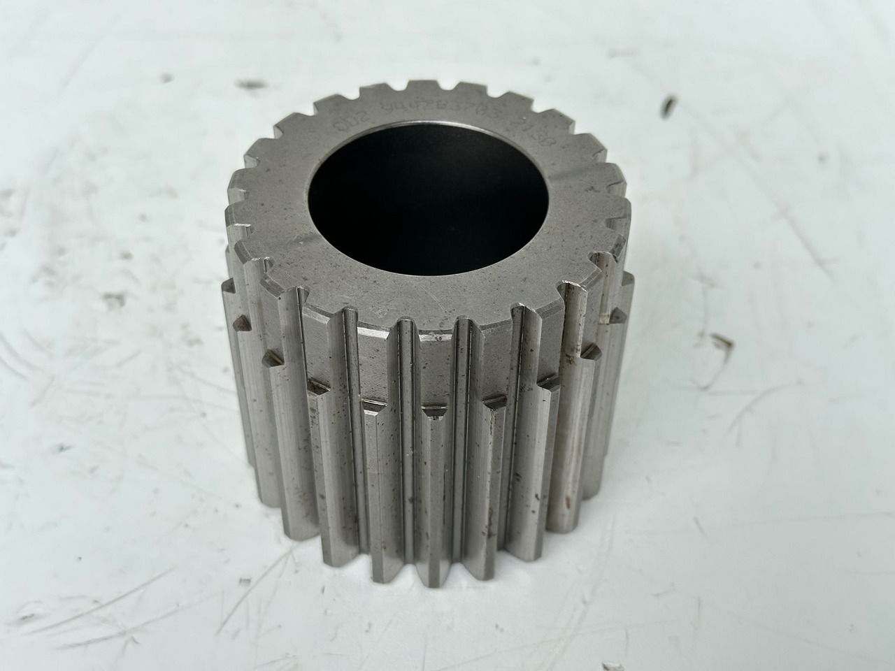 Liebherr Sonnenrad ID-Nr.9442837. FAT350 - FAT350P022 - FAT350P032 - FAT350P059 - FAT350P062 - FAT350P068 - FAT350P079. LH22, LOS103, ER912, LOS914, LOS924 COMP, R313, R317, R900, R902, R904, R912, - Gearbox for Crawler excavator: picture 1 Liebherr Sonnenrad ID-Nr.9442837. FAT350 - FAT350P022 - FAT350P032 - FAT350P059 - FAT350P062 - FAT350P068 - FAT350P079. LH22, LOS103, ER912, LOS914, LOS924 COMP, R313, R317, R900, R902, R904, R912, - Gearbox for Crawler excavator: picture 1