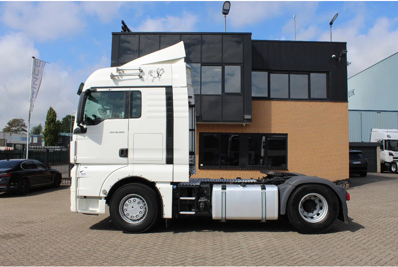 MAN TGX 18.500 * RETARDER * 4X2 * EURO6 * CHASSI 2019 * - Tractor unit: picture 2 MAN TGX 18.500 * RETARDER * 4X2 * EURO6 * CHASSI 2019 * - Tractor unit: picture 2
