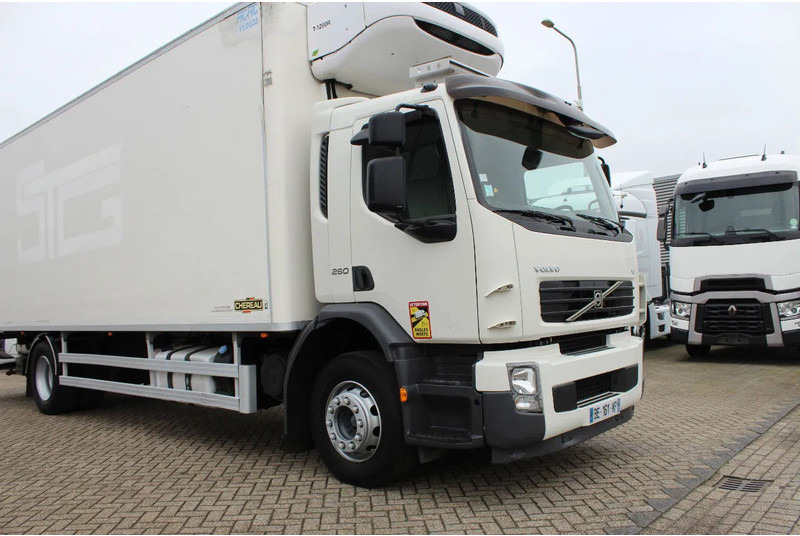 Volvo FE 240 * EURO5 * THERMO KING T-1200R * 4X2 * - Refrigerator truck: picture 5 Volvo FE 240 * EURO5 * THERMO KING T-1200R * 4X2 * - Refrigerator truck: picture 5