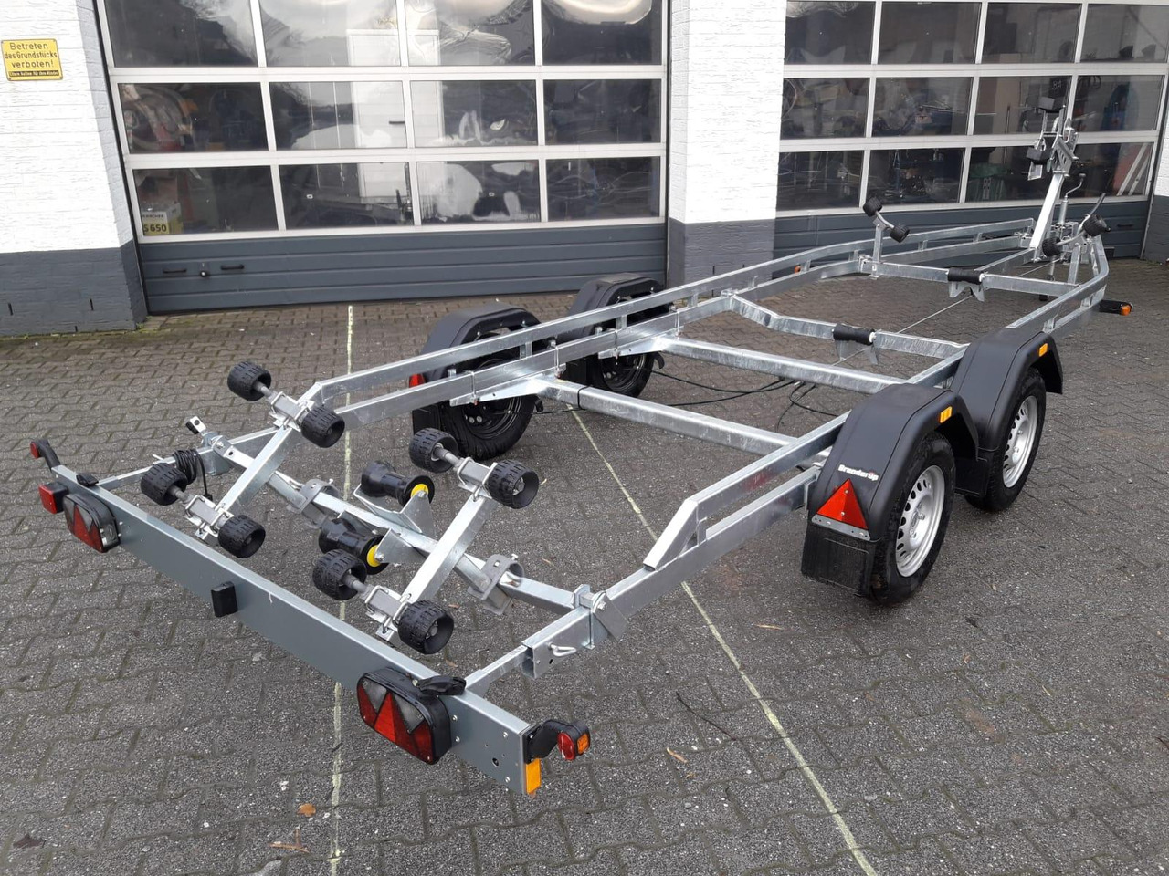 Brenderup Bootstrailer Premium 242000 TB SR 2000 Superrollen Winde Boote bis 650cm 2000kg 312268 - Boat trailer: picture 2 Brenderup Bootstrailer Premium 242000 TB SR 2000 Superrollen Winde Boote bis 650cm 2000kg 312268 - Boat trailer: picture 2