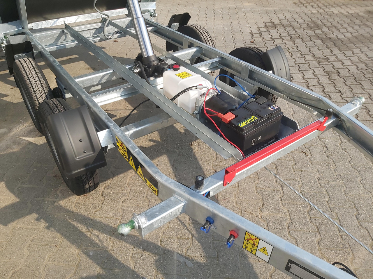 Cheval Liberte Debon Kipper PW 2.4 Basic Elektro 305x180x35cm 2600kg Modell 2024 - Tipper trailer: picture 5 Cheval Liberte Debon Kipper PW 2.4 Basic Elektro 305x180x35cm 2600kg Modell 2024 - Tipper trailer: picture 5