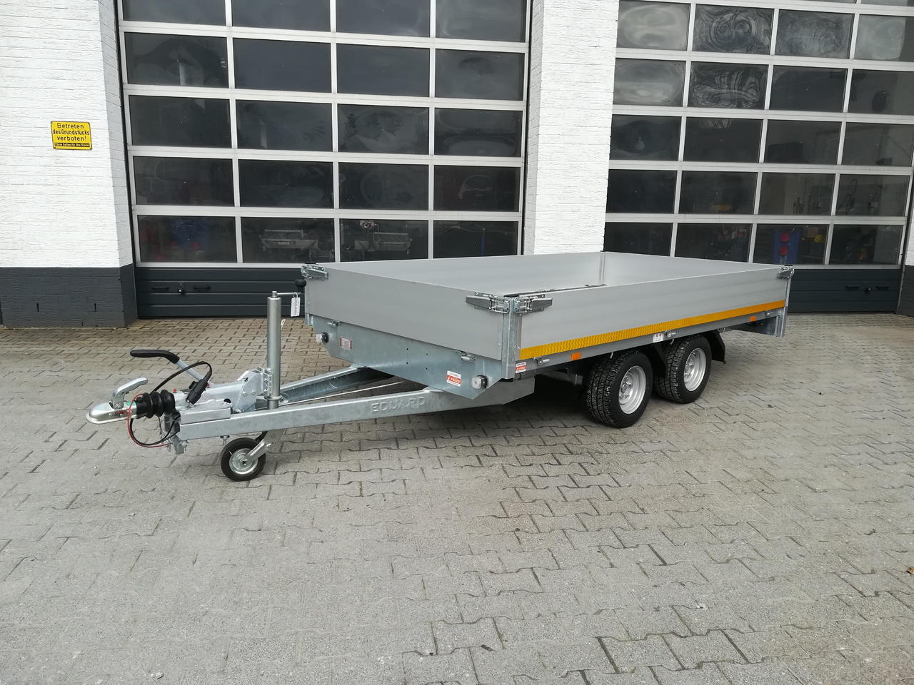 Hochlader 310x160x30cm Lfh: 56cm 10" niedrig Fahrwerk (M) 2000kg - Dropside/ Flatbed trailer: picture 1 Hochlader 310x160x30cm Lfh: 56cm 10" niedrig Fahrwerk (M) 2000kg - Dropside/ Flatbed trailer: picture 1