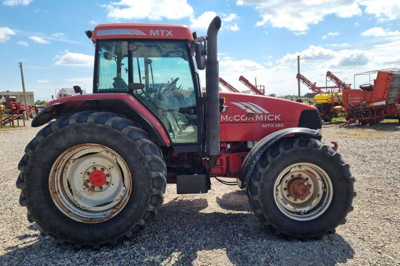 McCORMICK MTX140 - Farm tractor: picture 3 McCORMICK MTX140 - Farm tractor: picture 3