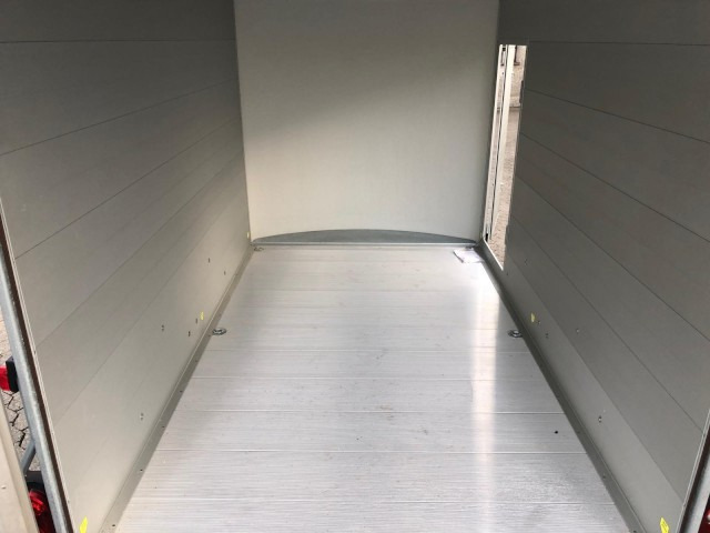 New Closed box trailer Cheval Liberte Debon Roadster 500 Alu + Türe 2600 kg, 100 km/h, 320x167x200cm: picture 8 New Closed box trailer Cheval Liberte Debon Roadster 500 Alu + Türe 2600 kg, 100 km/h, 320x167x200cm: picture 8