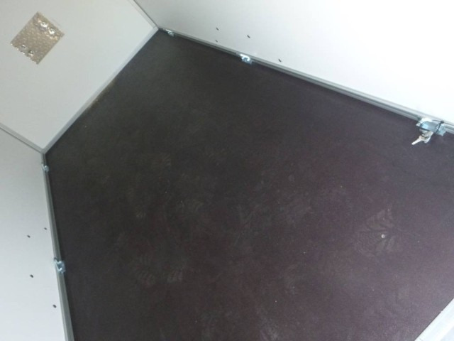 Humbaur Koffer HK 132513-10P, 100 km/h 1,3 t. 2510 x 1310 x 1000 mm - Closed box trailer: picture 4 Humbaur Koffer HK 132513-10P, 100 km/h 1,3 t. 2510 x 1310 x 1000 mm - Closed box trailer: picture 4