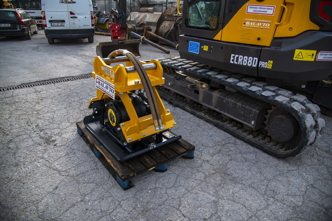 Plate compactor Vibro BAT06 - Attachment for Excavator: picture 4 Plate compactor Vibro BAT06 - Attachment for Excavator: picture 4