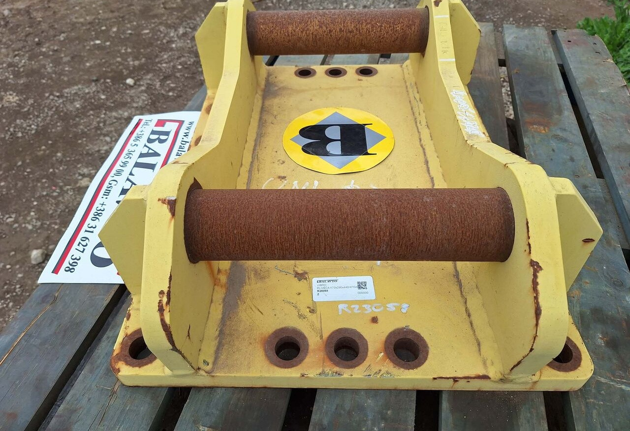 Attachment plate VIBRO BAT 06 - Quick coupler for Excavator: picture 3 Attachment plate VIBRO BAT 06 - Quick coupler for Excavator: picture 3