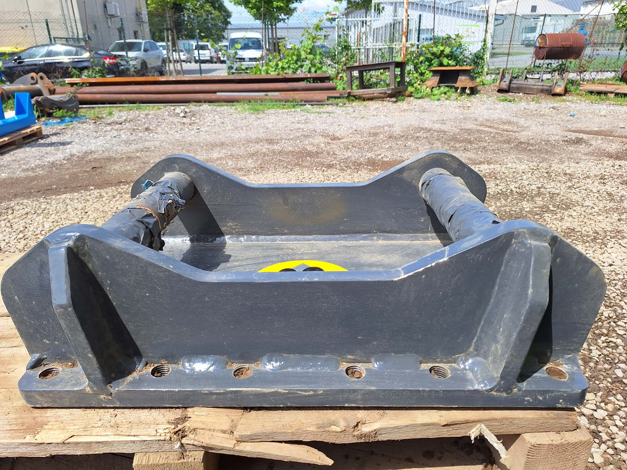 Breaker BAT140 attachment plate S60 for hydraulic breaker - Quick coupler: picture 5 Breaker BAT140 attachment plate S60 for hydraulic breaker - Quick coupler: picture 5