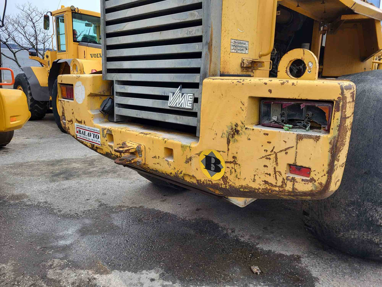 Volvo counterweight - Spare parts for Loader: picture 1 Volvo counterweight - Spare parts for Loader: picture 1