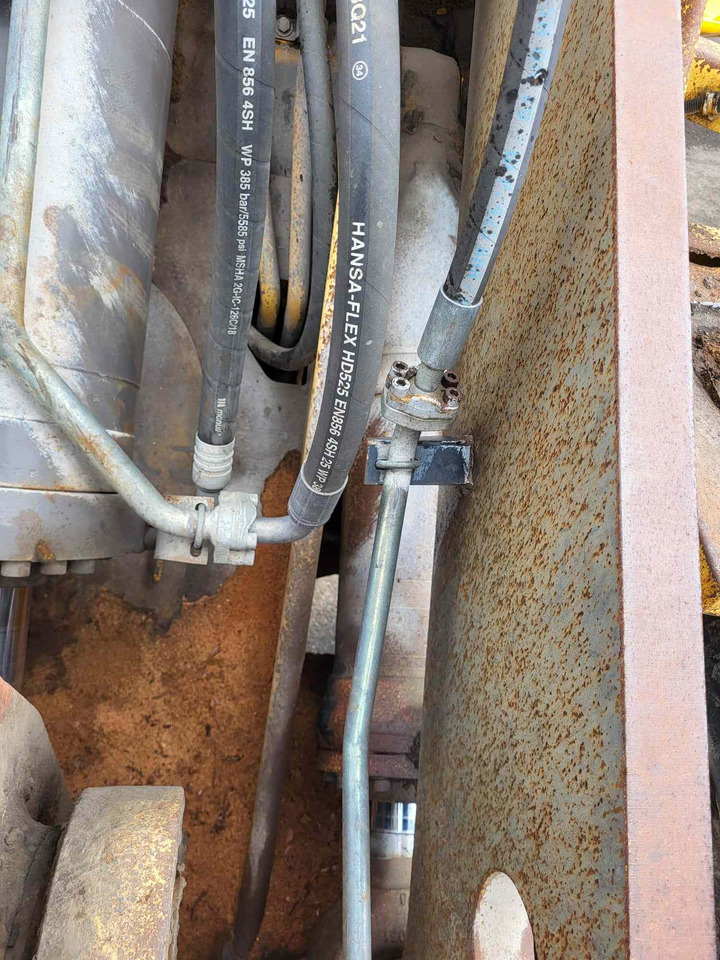 Volvo lifting cylinder - Spare parts for Loader: picture 1 Volvo lifting cylinder - Spare parts for Loader: picture 1