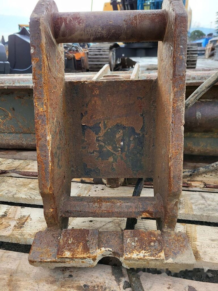 Tilt bucket 1200 mm VTN - Excavator bucket: picture 3 Tilt bucket 1200 mm VTN - Excavator bucket: picture 3