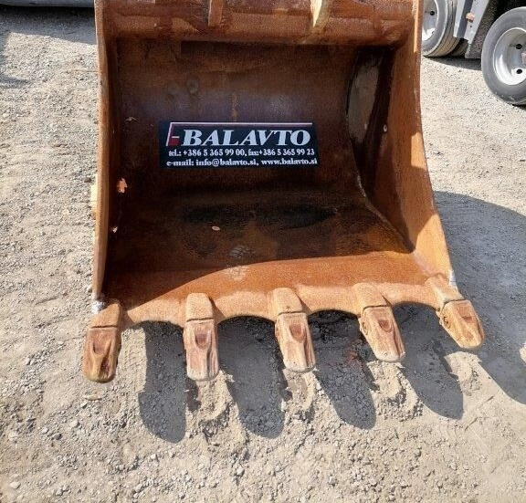 VTN Digging bucket 1300 mm - Excavator bucket: picture 1 VTN Digging bucket 1300 mm - Excavator bucket: picture 1