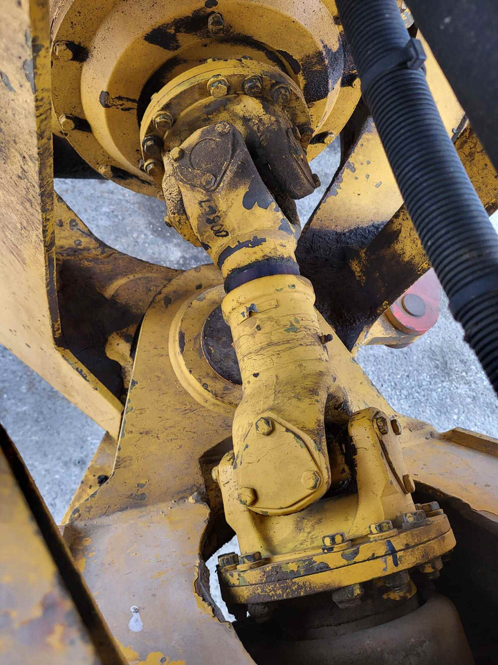 Volvo drive shaft - Drive shaft for Loader: picture 1 Volvo drive shaft - Drive shaft for Loader: picture 1