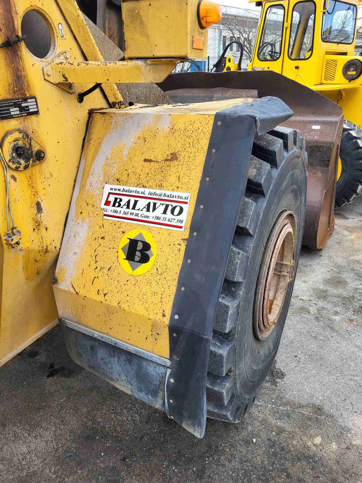 Volvo front fenders - Fender for Loader: picture 2 Volvo front fenders - Fender for Loader: picture 2