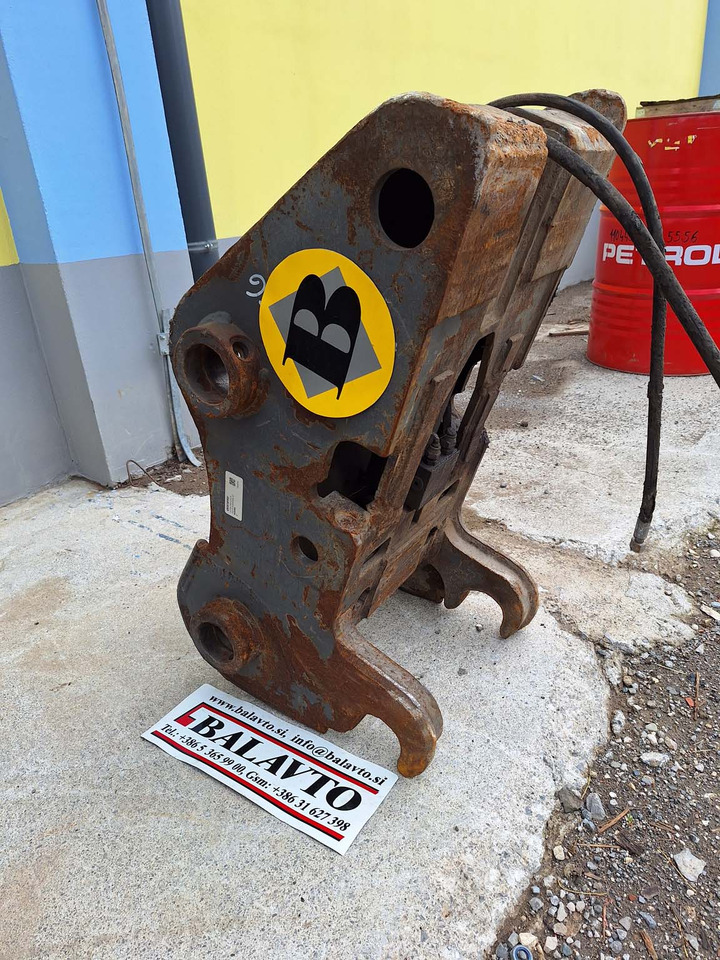 Volvo hydraulic S1 - Quick coupler: picture 1 Volvo hydraulic S1 - Quick coupler: picture 1