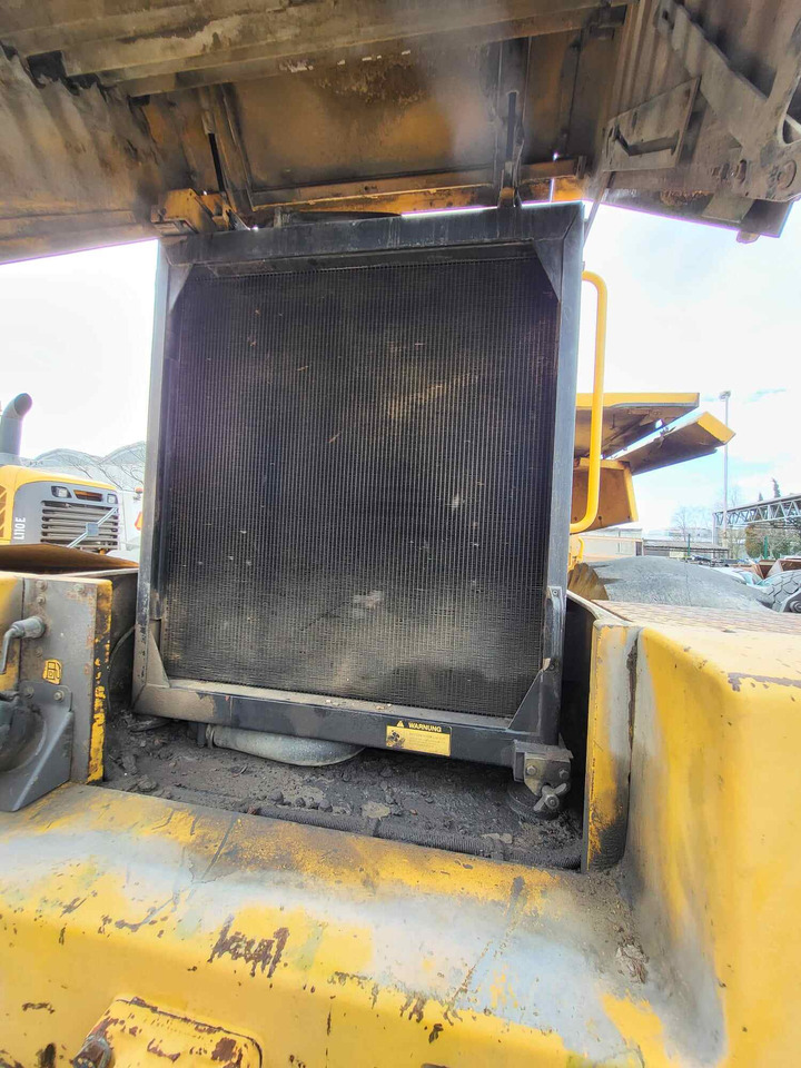 Volvo radiator - Radiator for Loader: picture 2 Volvo radiator - Radiator for Loader: picture 2