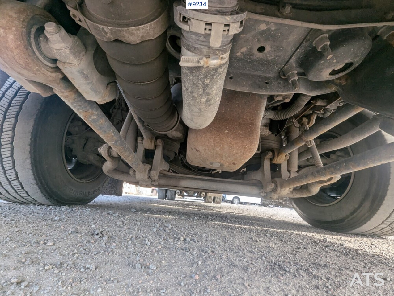 Lease a Crane Truck Volvo FM 330 4X2 with tail lift Crane Truck Volvo FM 330 4X2 with tail lift: picture 20 Lease a Crane Truck Volvo FM 330 4X2 with tail lift Crane Truck Volvo FM 330 4X2 with tail lift: picture 20