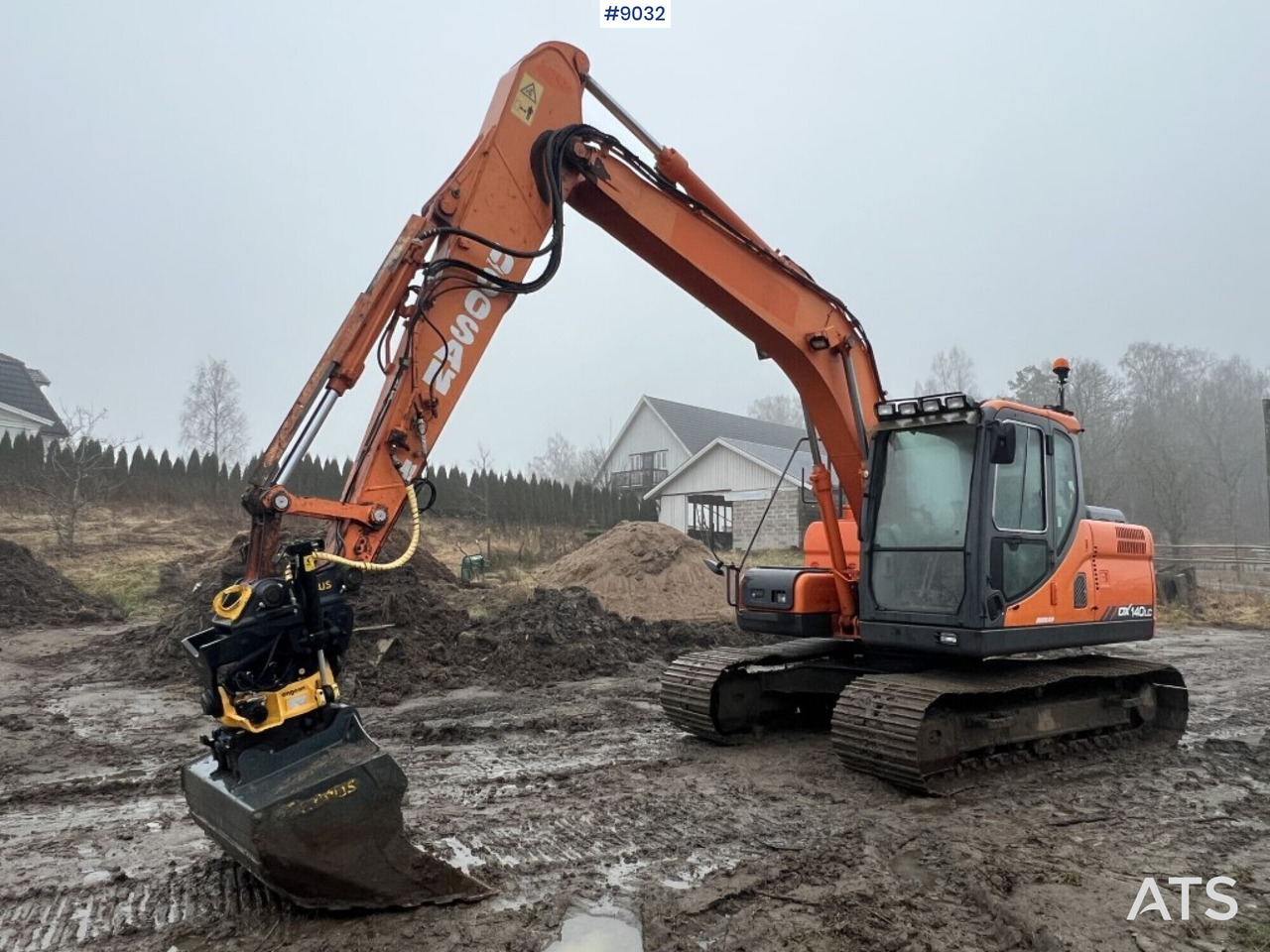 Excavator Doosan DX140LC (SEE VIDEO) - Excavator: picture 1 Excavator Doosan DX140LC (SEE VIDEO) - Excavator: picture 1