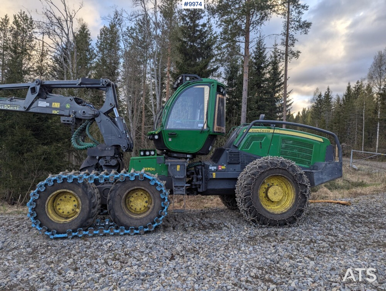 Harvester John Deere 1170G - Forestry harvester: picture 2 Harvester John Deere 1170G - Forestry harvester: picture 2