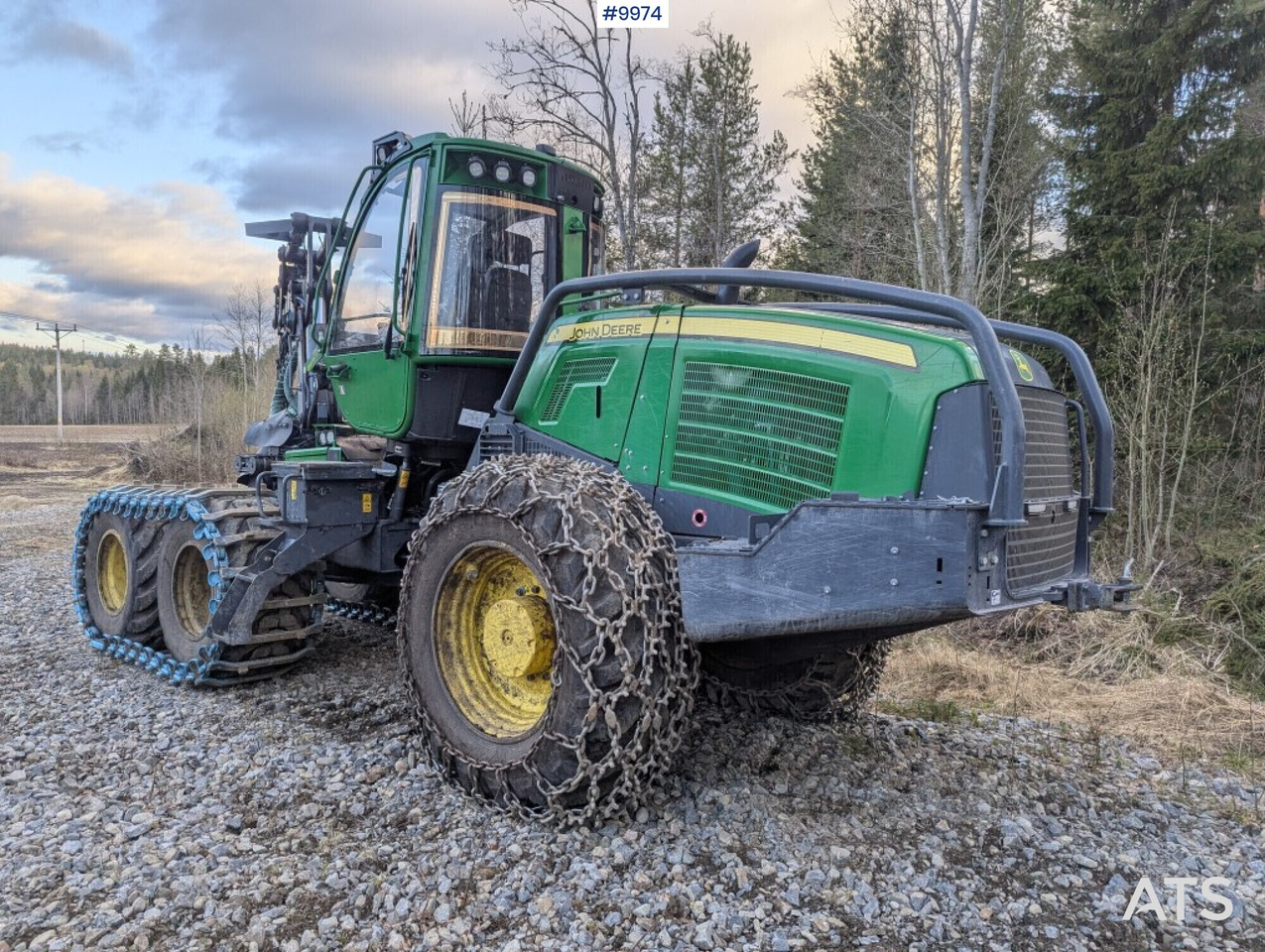Harvester John Deere 1170G - Forestry harvester: picture 3 Harvester John Deere 1170G - Forestry harvester: picture 3
