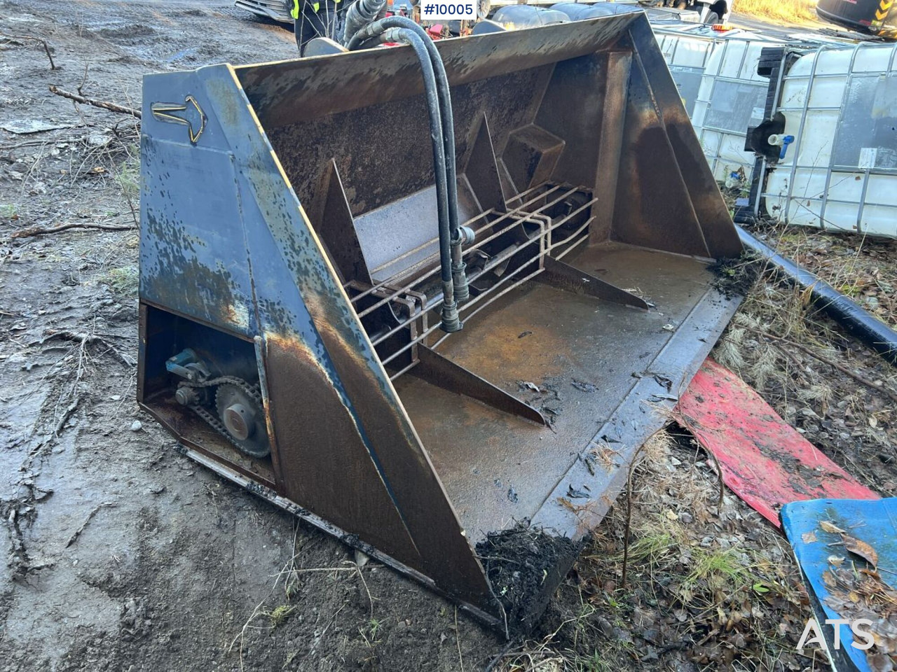 Sand spreader bucket Drivex, Large BM - Other machinery: picture 1 Sand spreader bucket Drivex, Large BM - Other machinery: picture 1