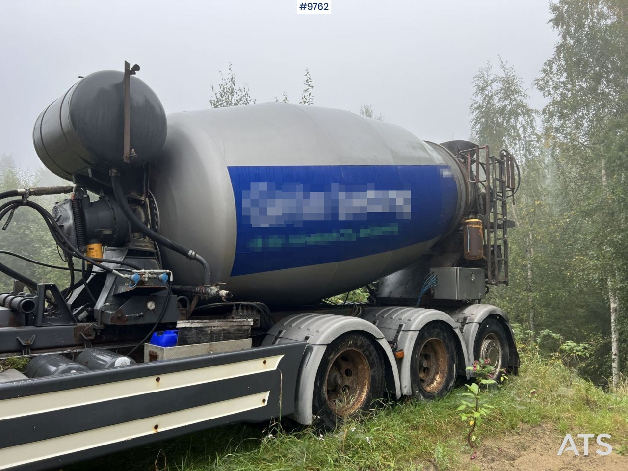 Scania R124 Tridem Concrete Truck - Concrete mixer truck: picture 5 Scania R124 Tridem Concrete Truck - Concrete mixer truck: picture 5