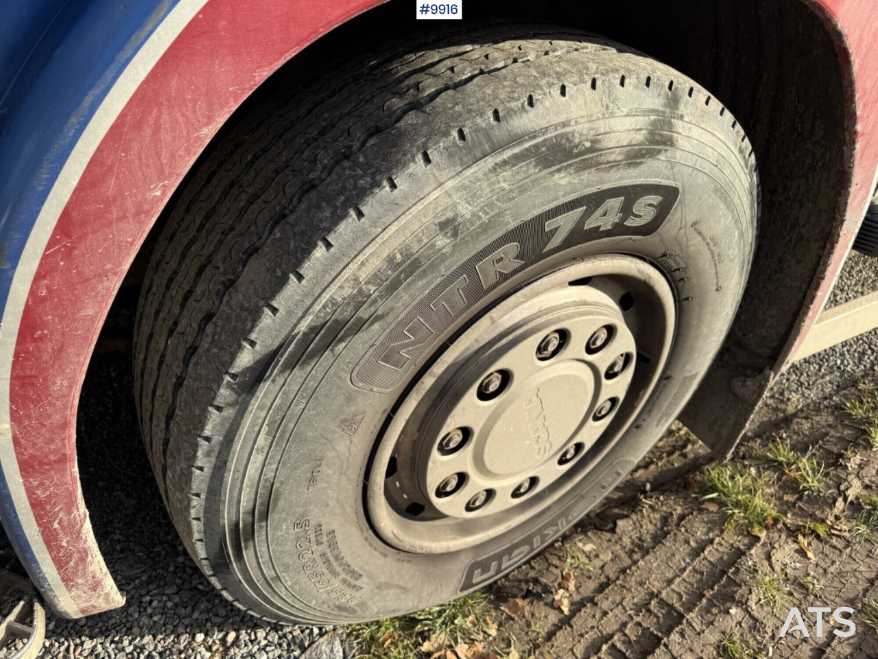 Lease a Scania R164 580 6X2 truck with flatbed Scania R164 580 6X2 truck with flatbed: picture 10 Lease a Scania R164 580 6X2 truck with flatbed Scania R164 580 6X2 truck with flatbed: picture 10