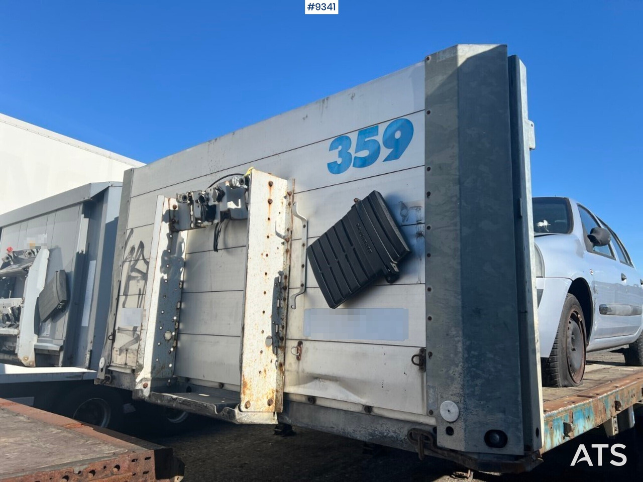 Trailer with open flatbed - SCHMITZ S01 SCS24/L13,62 - Dropside/ Flatbed semi-trailer: picture 1 Trailer with open flatbed - SCHMITZ S01 SCS24/L13,62 - Dropside/ Flatbed semi-trailer: picture 1