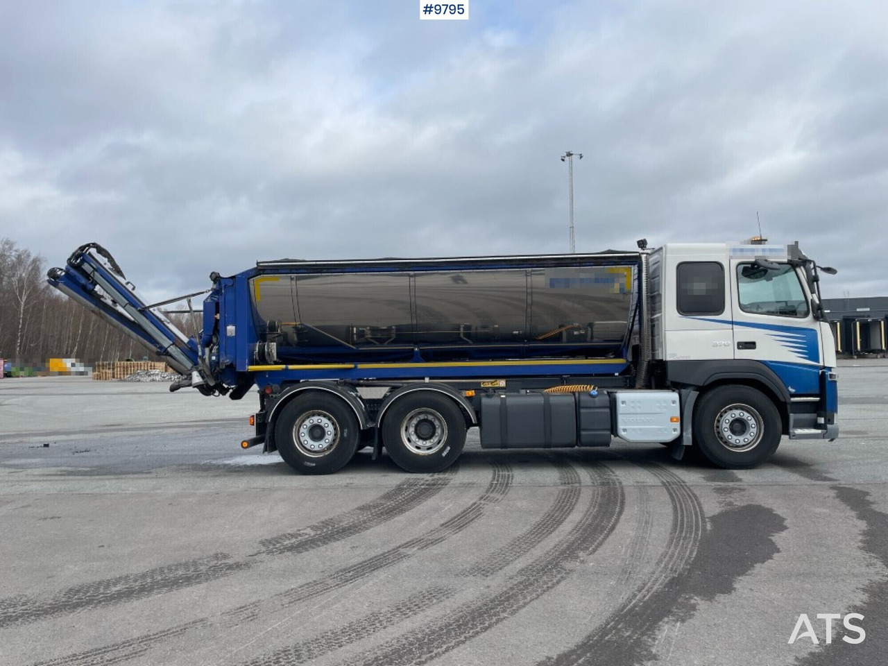 Volvo FM 370 6X2 Spreader truck - Tipper: picture 4 Volvo FM 370 6X2 Spreader truck - Tipper: picture 4