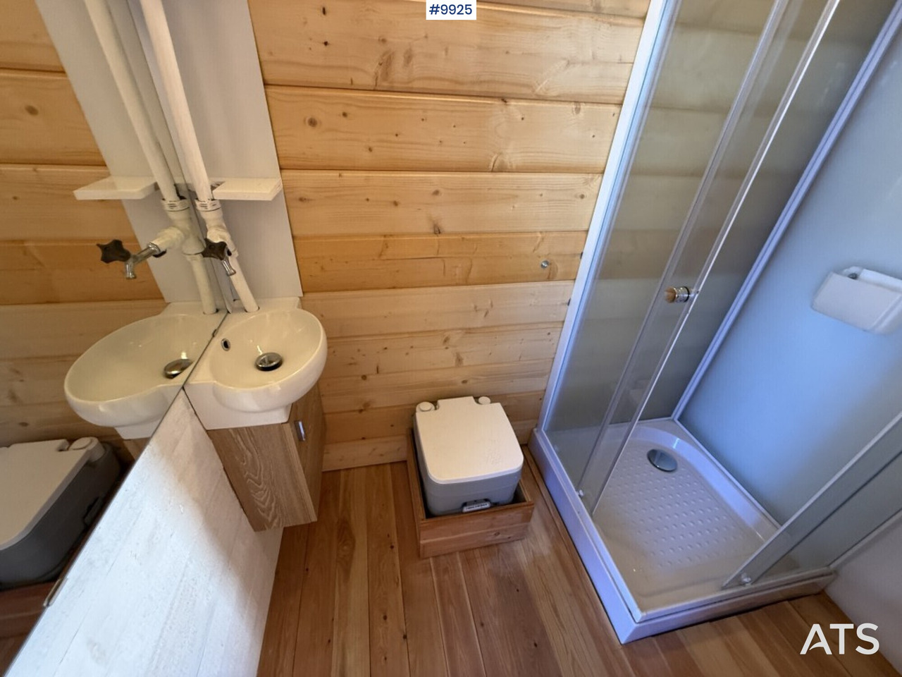 Box truck, Camper Volvo FM9 4X2 Recreational Vehicle (RV): picture 20