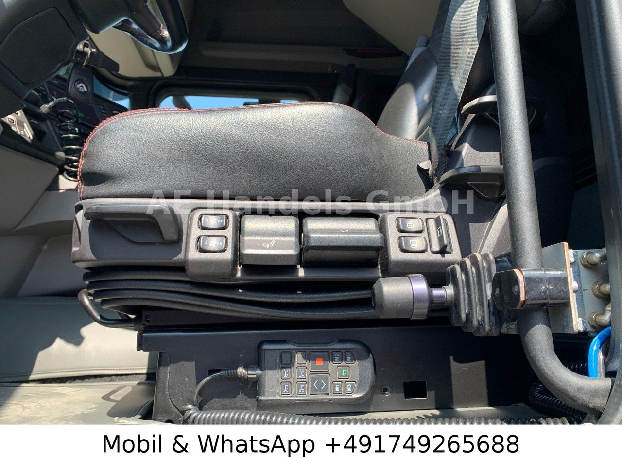 Tractor unit Scania R580 V8 HighLine 6x2*Retarder/Hydr/66To/Lift/ACC: picture 18 Tractor unit Scania R580 V8 HighLine 6x2*Retarder/Hydr/66To/Lift/ACC: picture 18