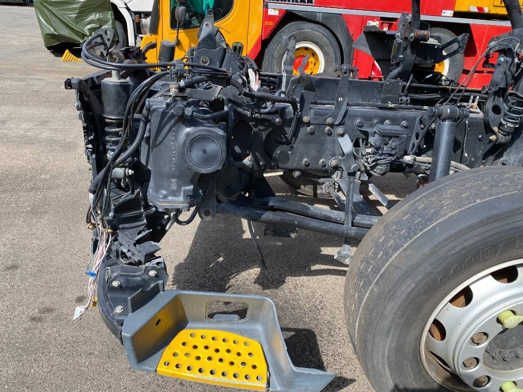 Cab chassis truck MAN TGS 18.320 *VENDU SANS MOTEUR NI BOITE DE VITESSE*: picture 15