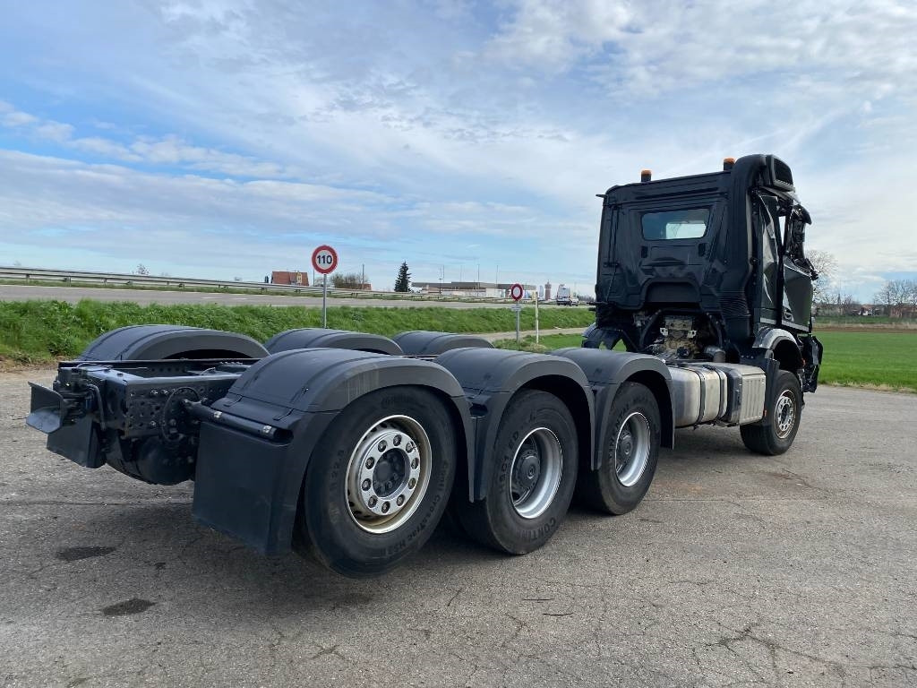 Mercedes-Benz AROCS 3751 8x4 / 1er Main endommagé - Cab chassis truck: picture 4 Mercedes-Benz AROCS 3751 8x4 / 1er Main endommagé - Cab chassis truck: picture 4