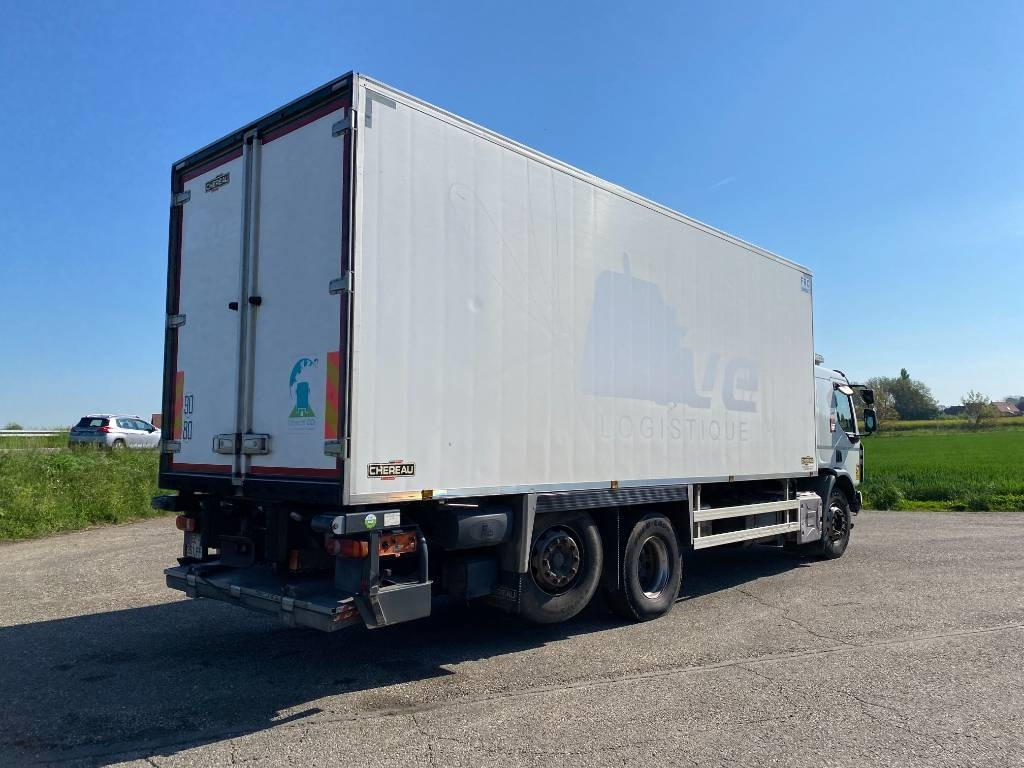 Renault D-430 WIDE CHEREAU INOGAM/LEVIAND 120 endommagé - Refrigerator truck: picture 4 Renault D-430 WIDE CHEREAU INOGAM/LEVIAND 120 endommagé - Refrigerator truck: picture 4