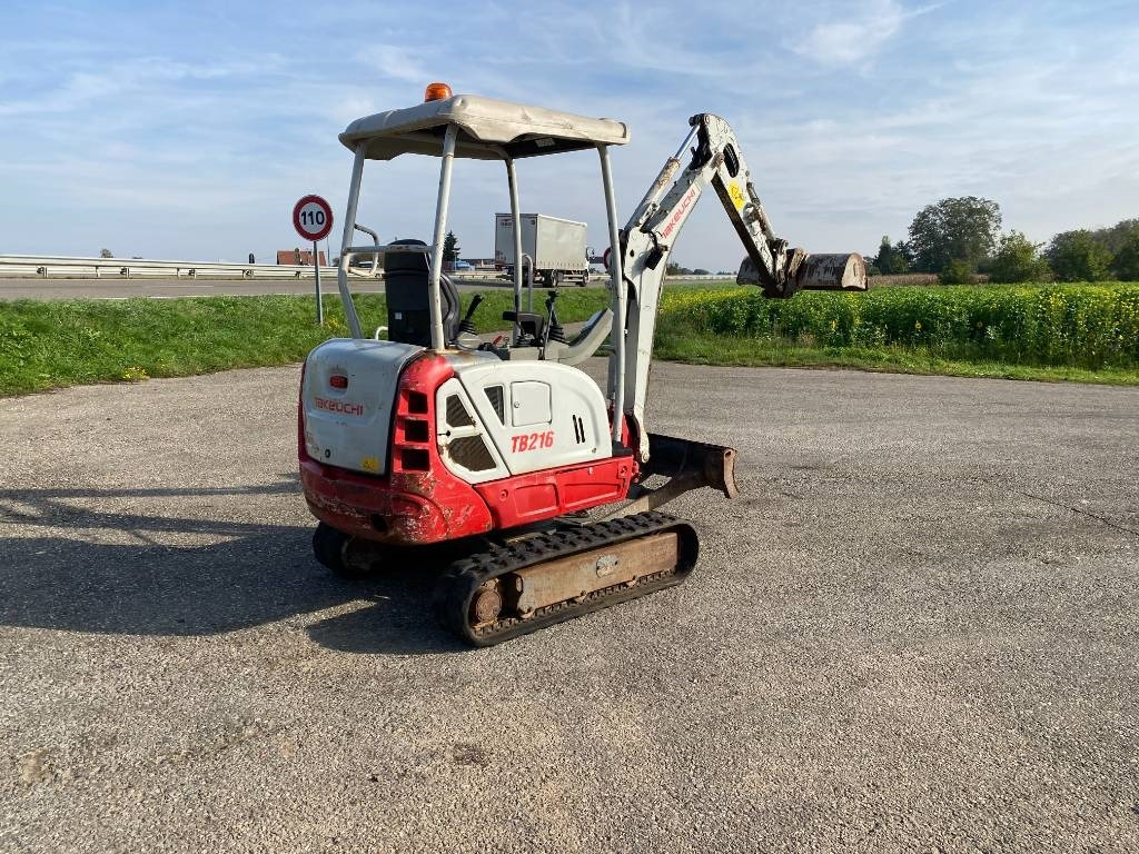 Takeuchi TB 216 /1er Main endommagée - Mini excavator: picture 4 Takeuchi TB 216 /1er Main endommagée - Mini excavator: picture 4