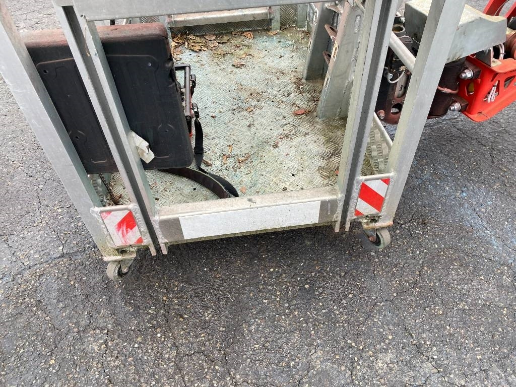 Aerial platform Teupen LEO35T/PLUS a réparer: picture 47