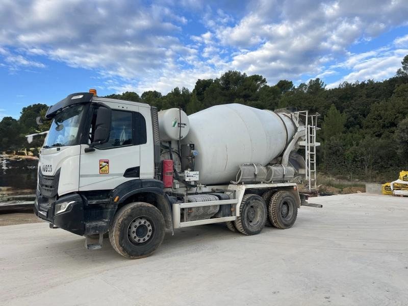 Iveco X-WAY 420 MALAXEUR STETTER 6X4 - Concrete mixer truck: picture 5 Iveco X-WAY 420 MALAXEUR STETTER 6X4 - Concrete mixer truck: picture 5