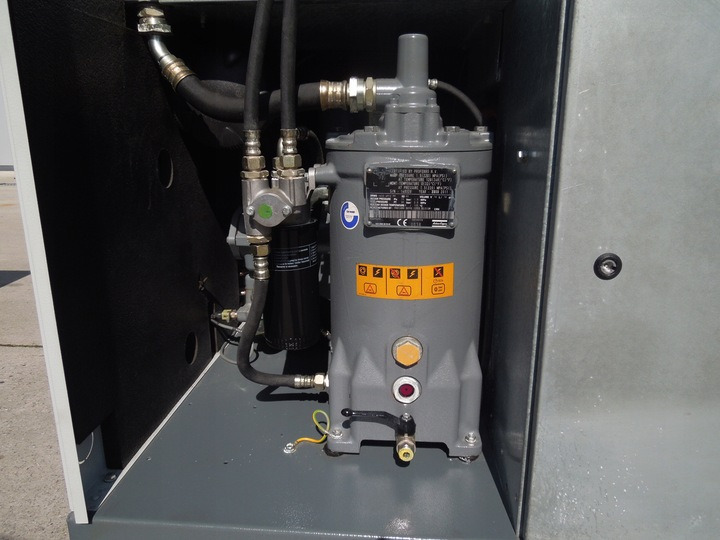 ATLAS COPCO GA22VSDFF - Air compressor: picture 3 ATLAS COPCO GA22VSDFF - Air compressor: picture 3
