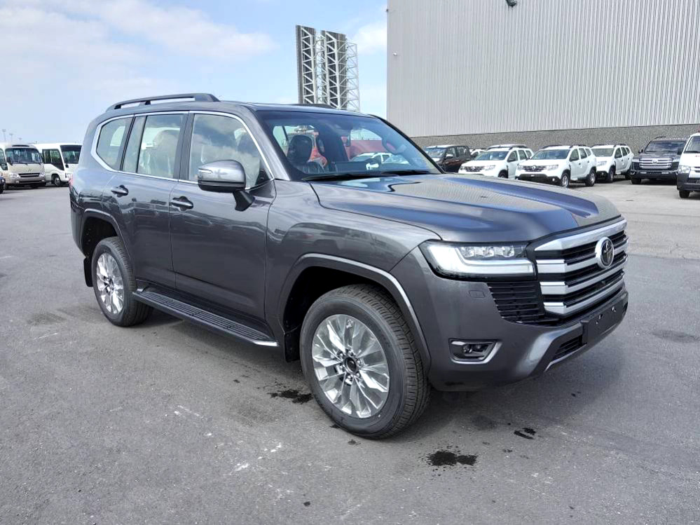 Toyota Land Cruiser 300 V6 VXR ZX 7 SEATERS / PLACES 3.5L Petrol Automatic AEOB - SUV: picture 3 Toyota Land Cruiser 300 V6 VXR ZX 7 SEATERS / PLACES 3.5L Petrol Automatic AEOB - SUV: picture 3